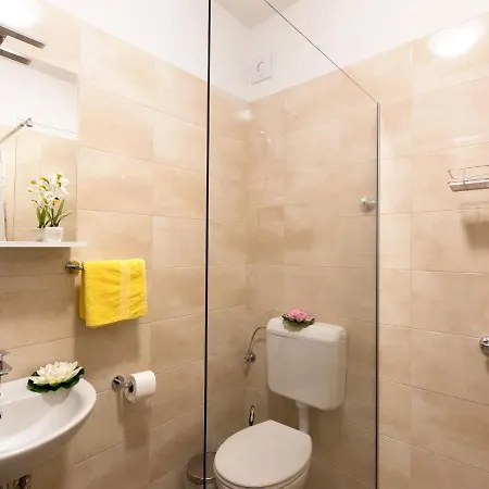 Luka-1 By Interhome *