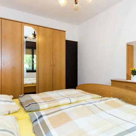 Luka-1 By Interhome *