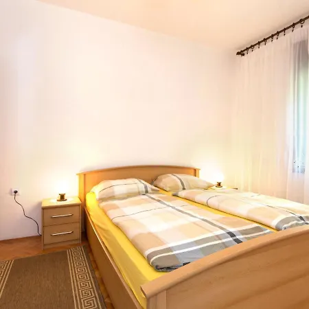 Luka - Nov105 By Interhome Apartment *