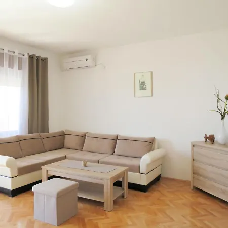 Luka - Nov105 By Interhome Apartment