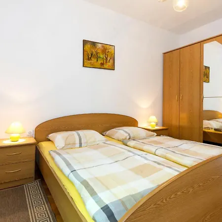 Apartment Luka - Nov105 By Interhome *